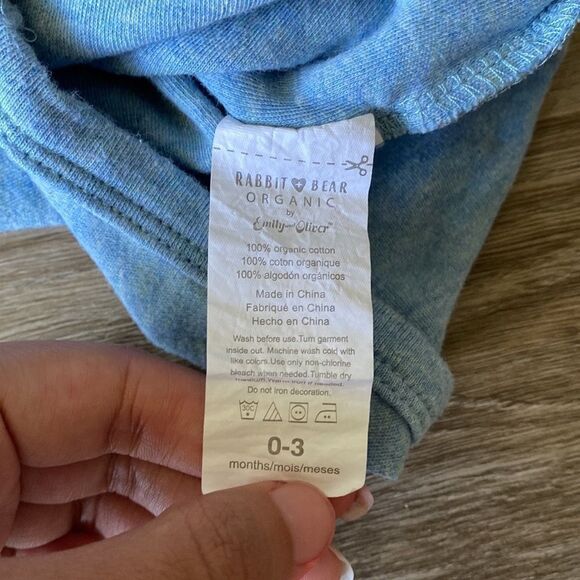 RABBIT + BEAR BABY 100% ORGANIC COTTON ON PIECE BODYSUIT BLUE KIDS 0-3 MONTHS - Picture 4 of 4